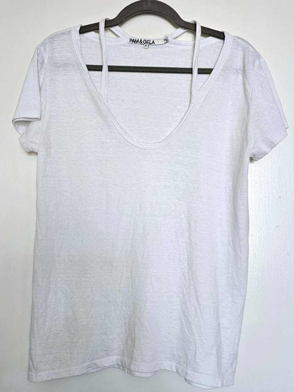 Pam & Gela Double Strap Cutout Neck Short Sleeve Tee T-Shirt M White